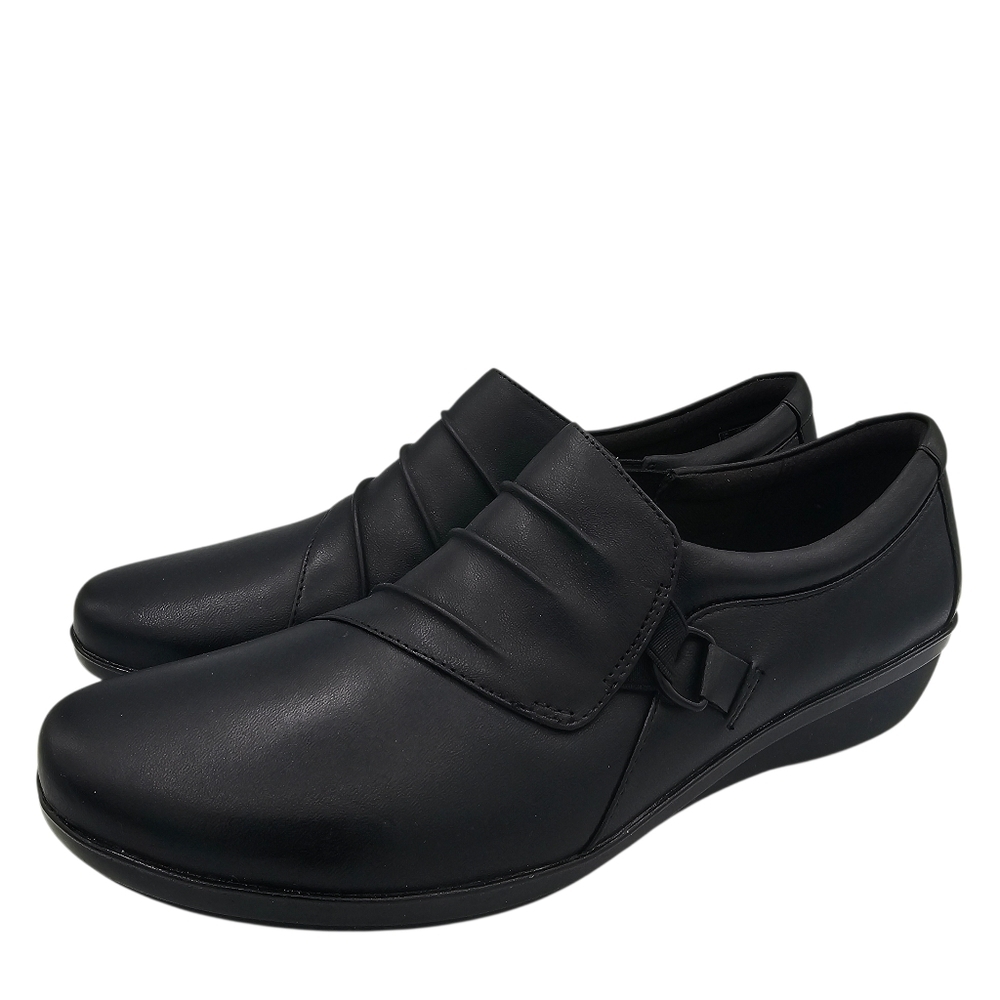 Clarks Black Everlay Heidi Slip On Comfort Shoes Loafers size 10